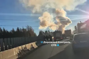 ДТП с горящим бензовозом у Усть-Луги обошлось без пострадавших