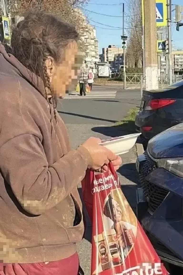 Пропавшую в Петербурге 79-летнюю пенсионерку нашли в Киришах